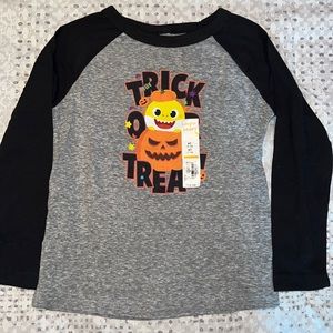 ♦️3/$15♦️NWT Baby Shark Halloween Shirt, 4T